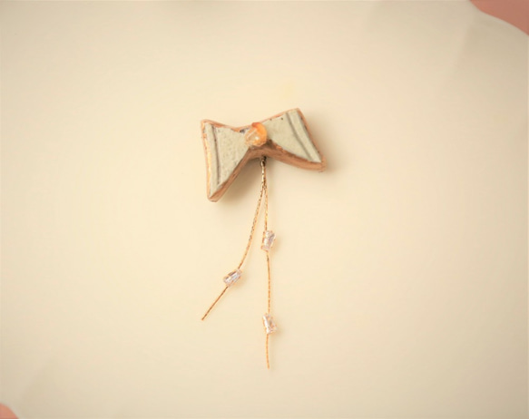 唐津燒陶瓷片 x Kintsugi 一隻耳朵 14KGF 耳環、耳環 （黃水晶） 第1張的照片
