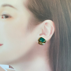 定制有田瓷器瓷器 x Kintsugi 穿孔耳環（綠色瓷器，珍珠母） 第5張的照片