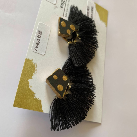 2ways 唐津焼 陶片 金継ぎ チタンポスト / ドット柄、黒タッセル 7枚目の画像