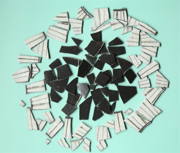 2ways 唐津焼 陶片 金継ぎ チタンポスト / ドット柄、黒タッセル 10枚目の画像