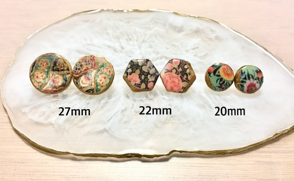 金継ぎ x Kashmir Hand Paint イヤリング（Gold x Green Round shape) 5枚目の画像