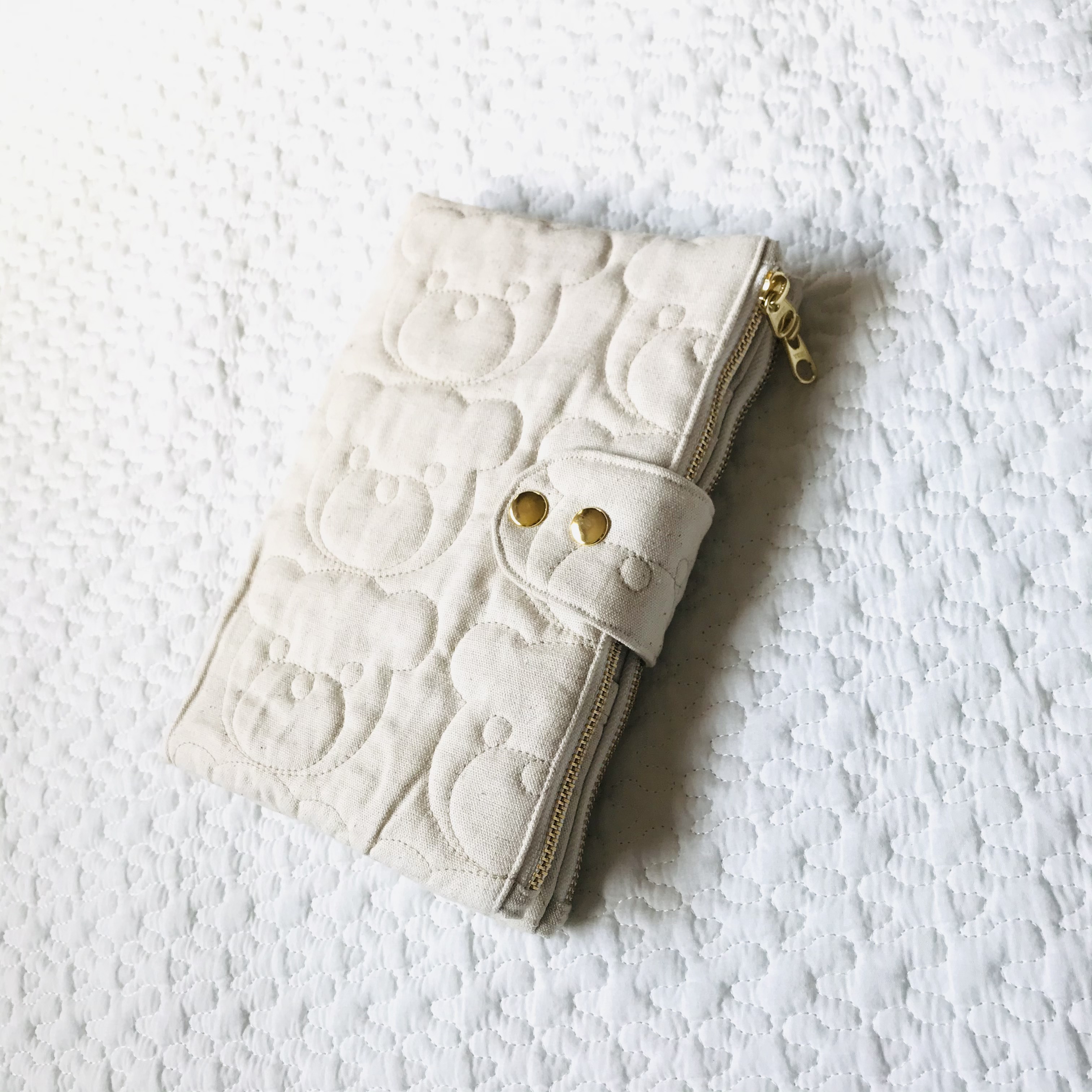 受注制作　kumasan生成り　母子手帳ケース　カードポケット増量ver.