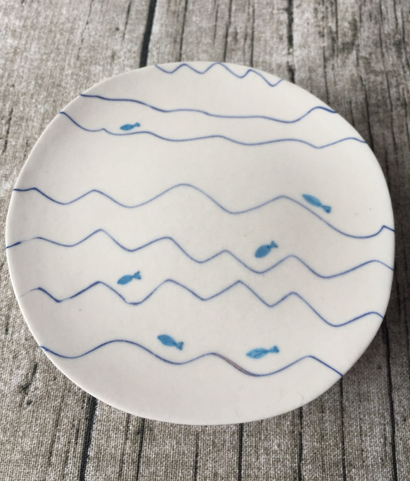 陶板拼貼瓷盤-魚兒～魚兒～水中游 第1張的照片