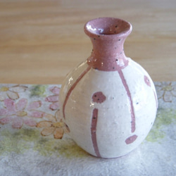 ぴんくの雨粒のミニ花瓶 1枚目の画像