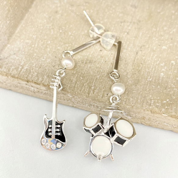 Guitar and Drums Set S925 Pearl Earrings (H200168-ESL) 第6張的照片