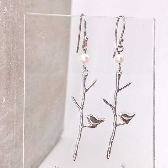 E31013 The Bird in the Tree Silver 925 & Fresh Water Pearl E 第1張的照片