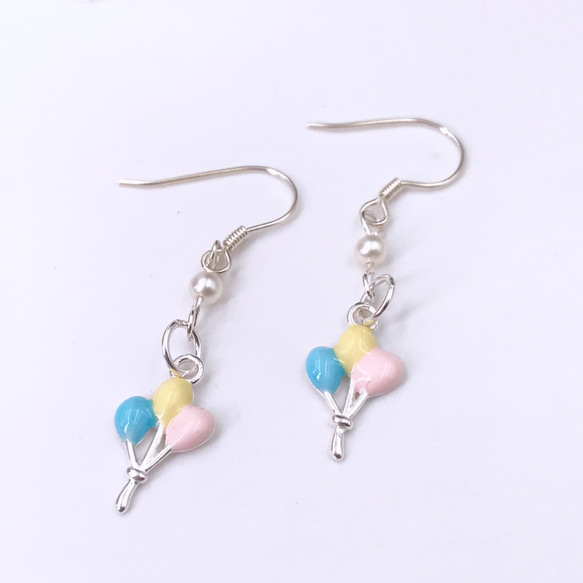 Colourful Ballons Silver 925 & Fresh Water Pearl Earrings 第2張的照片