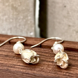 E31024 Vintage Rose Silver 925 & Fresh Water Pearl Earrings 第3張的照片