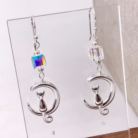 E41007 Cat in Moon Silver 925 & Swarovski Crystal Earrings 第1張的照片