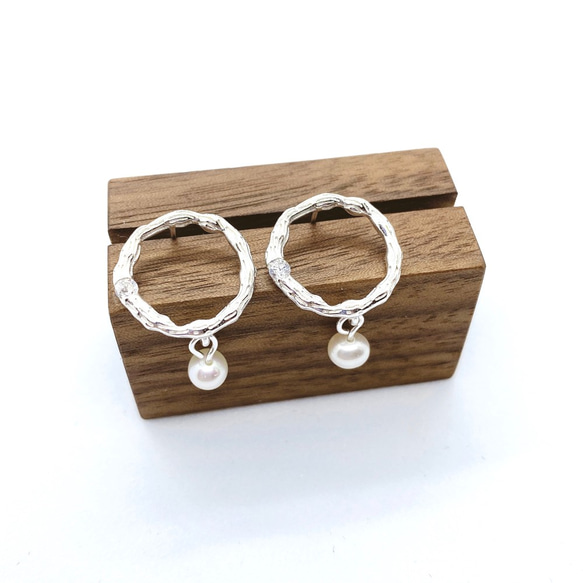 Circle with Tassel 925 & Fresh Water Pearl Earrings 第3張的照片