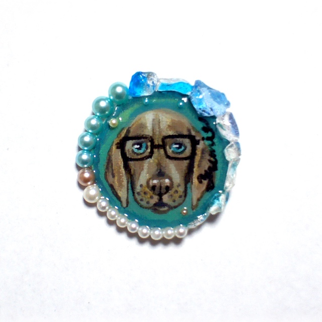 手描きブローチ Sサイズ「メガネの犬」hb-s-25