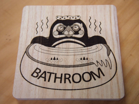 マゼランペンギン　お風呂、入浴、バスルームのサイン　木製桐集成材 1枚目の画像