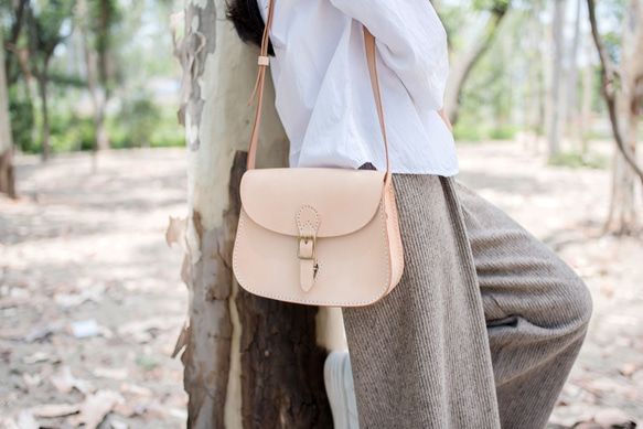 最高級本革 サドルレザー 牛革 ハンドバッグ 斜めがけ