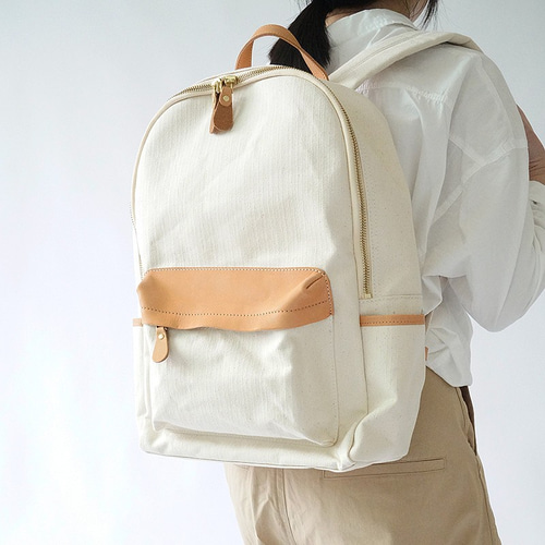 帆布×革の組み合わせ」手作りのクラシックリュックサック