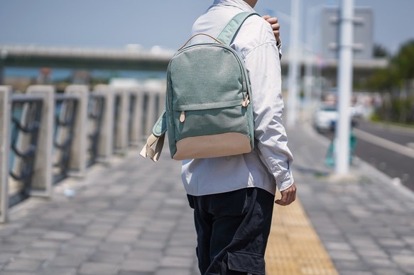 新產品活動進行中！新月經典手工真皮背包【綠色】 第10張的照片