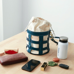 「帆布×革の組み合わせ」籠のような形のショルダートートバッグ 巾着袋 肩掛け 鞄 10枚目の画像