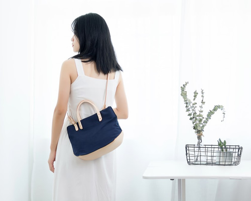 帆布×革手作りの2wayショルダー コンパクトにななめがけ