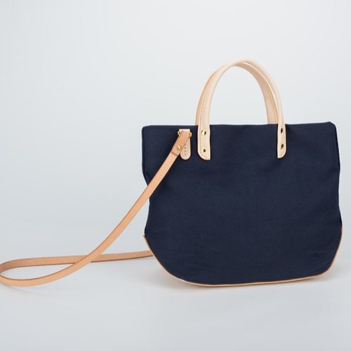 帆布×革手作りの2wayショルダー コンパクトにななめがけ