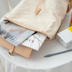 「帆布×革の組み合わせ」手作りのリュック  レディース バッグ かわいい フラップリュックサックおしゃれ 8枚目の画像