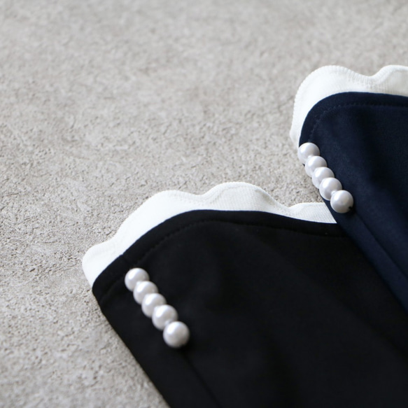 售罄[抗皺，可在線洗滌！ ]彈力材料下擺扇貝形飾有珍珠鈕扣的優雅褲[海軍] 第10張的照片