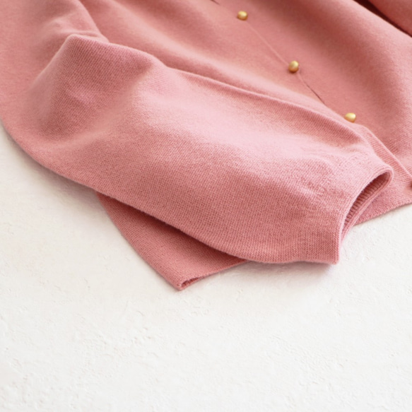 【穿上就舒服！ 】 捲領泡泡袖開襟衫【淺玫瑰色】 第7張的照片