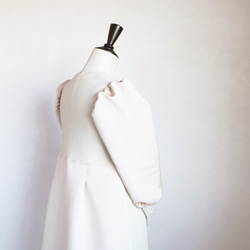 售罄[產生優雅風格]泡泡羅緞塔夫綢珍珠對接連衣裙[米色] 第7張的照片