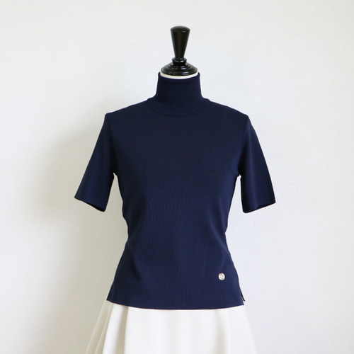 美品　ファビアナフィリッピ　モニーレ　装飾　リネン　タートルネック　半袖Tシャツ 美品 ファビアナフィリッピ モニーレ 装飾 リネン