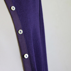 【現在有20％折扣！ ] 日本紙x聚酯新材質輕針織開襟衫【紫色】 第10張的照片