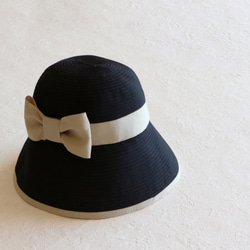 【小顔効果も期待◎】グログランリボンUVカット帽子 【ブラック×ベージュ】 3枚目の画像