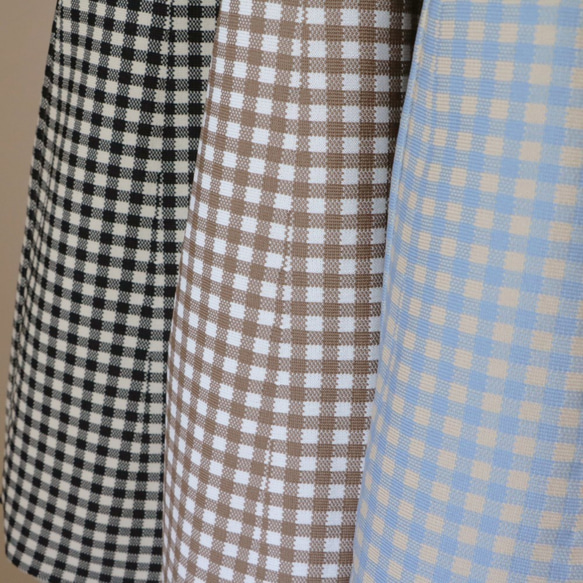存貨有限！ [三維美麗的剪影！ ] 方格格紋 Recovery 針織喇叭裙 [灰褐色 x 白色] 第5張的照片
