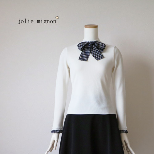 完売致しました！】ドットリボン付き 長袖ストレッチプルオーバー 