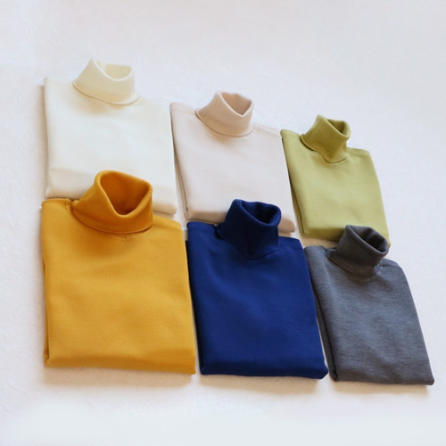 希少 美品 マルニ 上質 ウール タートルネック マルチカラー デザイン