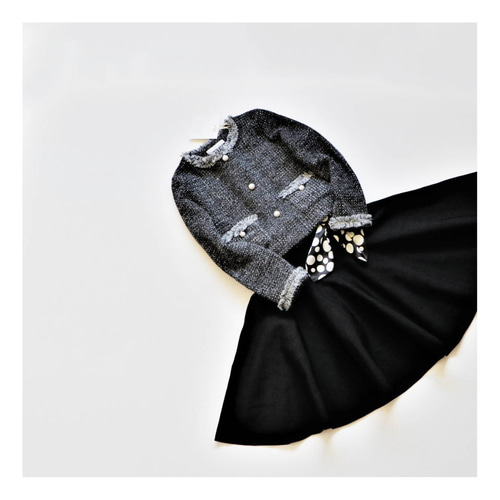 ジョリーミニョン】ツイード調ポケット付きパールボタンノーカラー