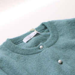 【售罄】【Jolly Mignon】嬰兒羊駝毛珍珠鈕扣圓領開衫（粉藍） 第4張的照片