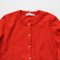 【冬季穿搭的主打色♪】小羊駝珍珠鈕扣圓領開衫（橙色） 第4張的照片