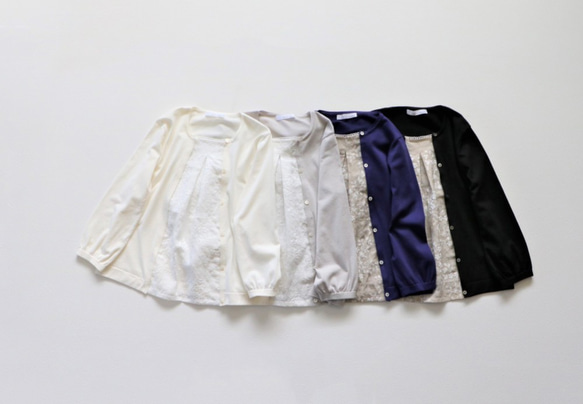 [售罄]使用亞麻刺繡面料的日本紙質夏季針織套衫（淺灰色）[日本製造] [免費送貨] 第8張的照片