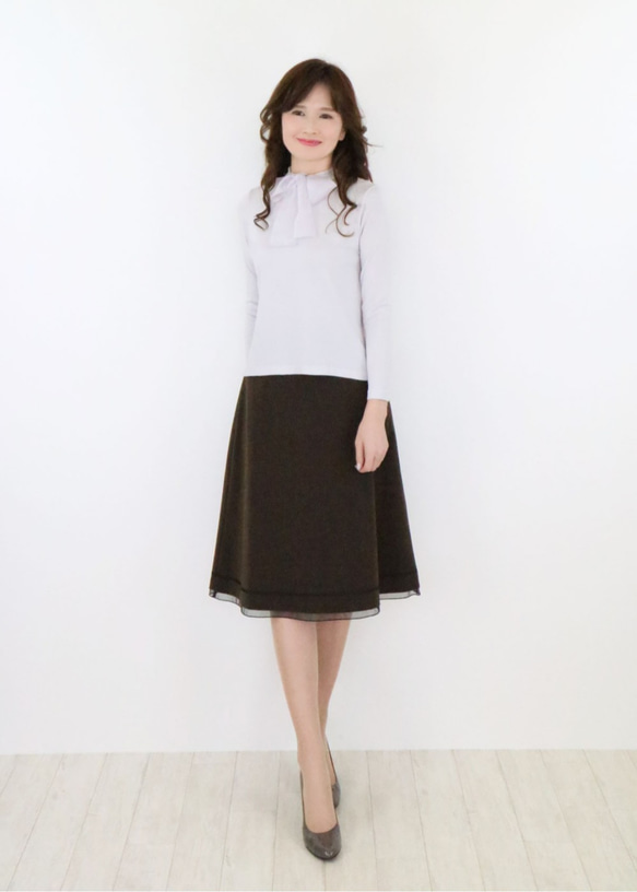[售罄]羅緞紗薄紗半喇叭彈力半身裙[黑色] [日本製造] 第4張的照片