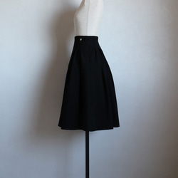 售罄 [腰部清潔橡膠規格 ！ ] Mimore 長度帶口袋柔軟褶皺喇叭裙 [黑色] [免運費] 第6張的照片