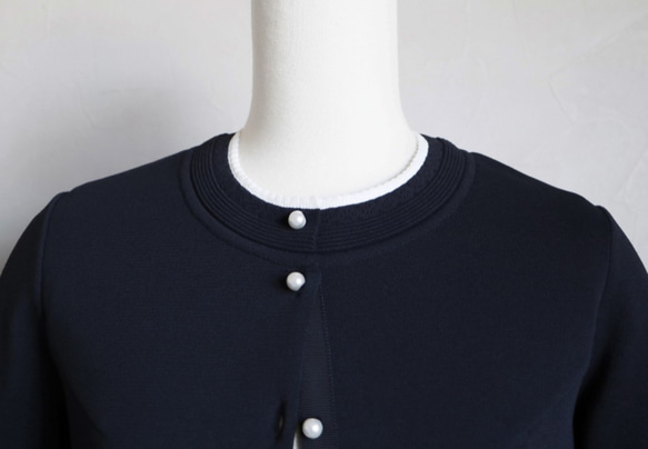 [售罄] 珍珠泡泡袖短款開衫 [海軍藍] 第5張的照片
