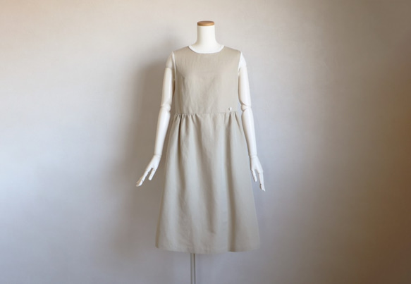 [售罄] [讓您想永遠使用的舒適！ ] 棉麻圓領連衣裙 [自然色] 第3張的照片