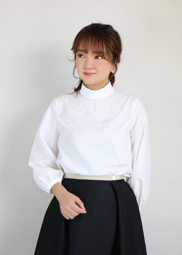 完売品】パフ ショルダー レース トップス