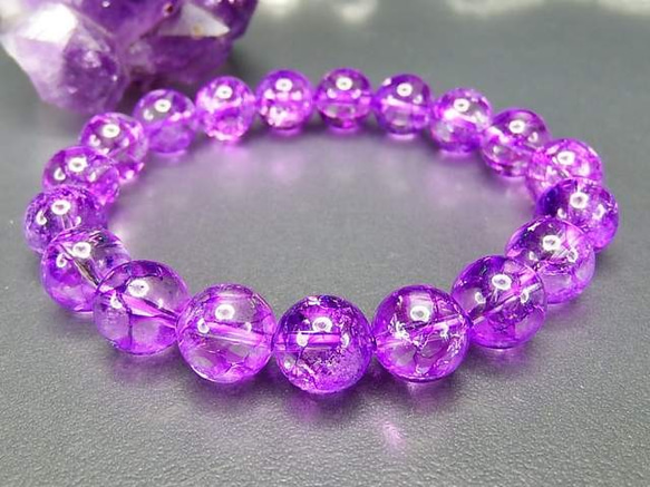 AAA紫クラック水晶10mm数珠ブレスレット 3枚目の画像