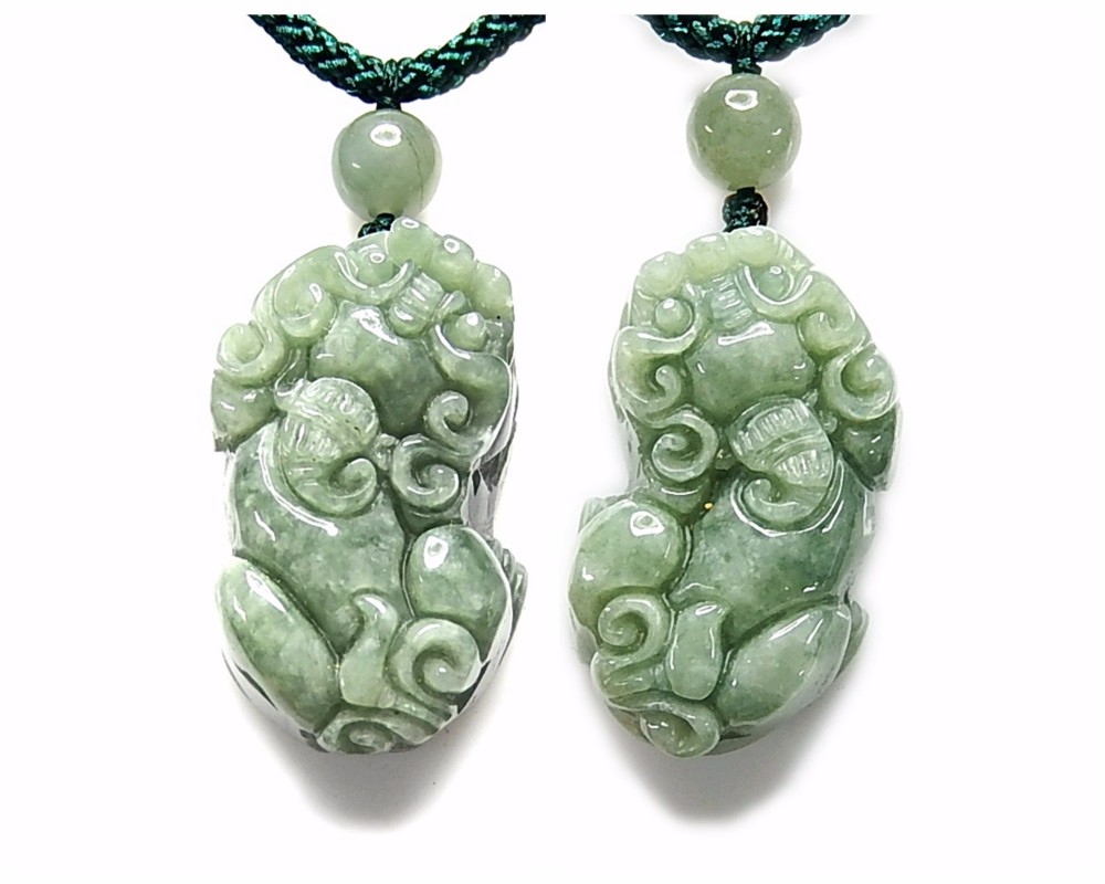 良質濃いめひすいヒキュウ彫りネックレス天然石 ペア