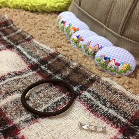 街並み刺繍のブローチorヘアゴム 5枚目の画像