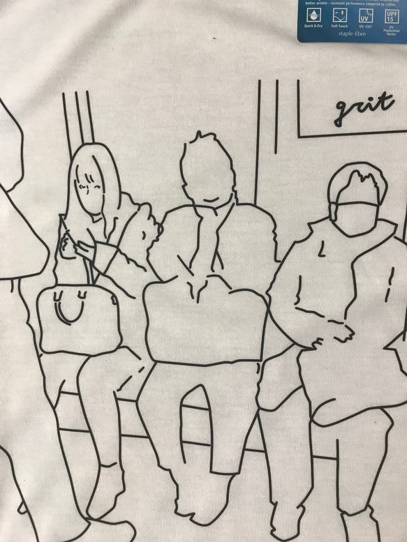 電車内① メンズ、レディースTシャツ 3枚目の画像