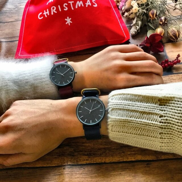 【クリスマス ギフト ラッピング無料】本革が肌に馴染む レザーウォッチ　レッド　腕時計 メンズ レディース　刻印可能 2枚目の画像