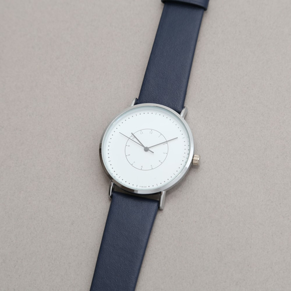 シンプル 腕時計 メンズ レディース 兼用　ホワイト× ネイビー　 2枚目の画像