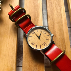 【温かみ溢れる木製腕時計】本革が肌に馴染む レザーウォッチ オレンジ　 腕時計  クリスマス プレゼントにも♪ 2枚目の画像