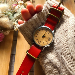【温かみ溢れる木製腕時計】本革が肌に馴染む レザーウォッチ オレンジ　 腕時計  クリスマス プレゼントにも♪ 3枚目の画像