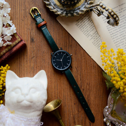 アンティーク調で可愛い腕時計　グリーン レディース 革ベルト オシャレ 時計　 2枚目の画像